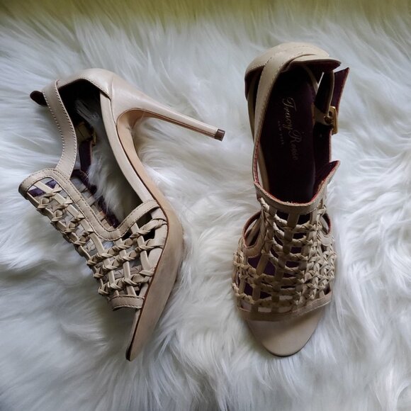 Tracy Reese Shoes - Tracy Reece New York Size 39 / 9 Cream High Heels 100% leather